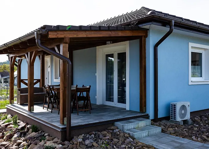 Izabella Vendeghaz *